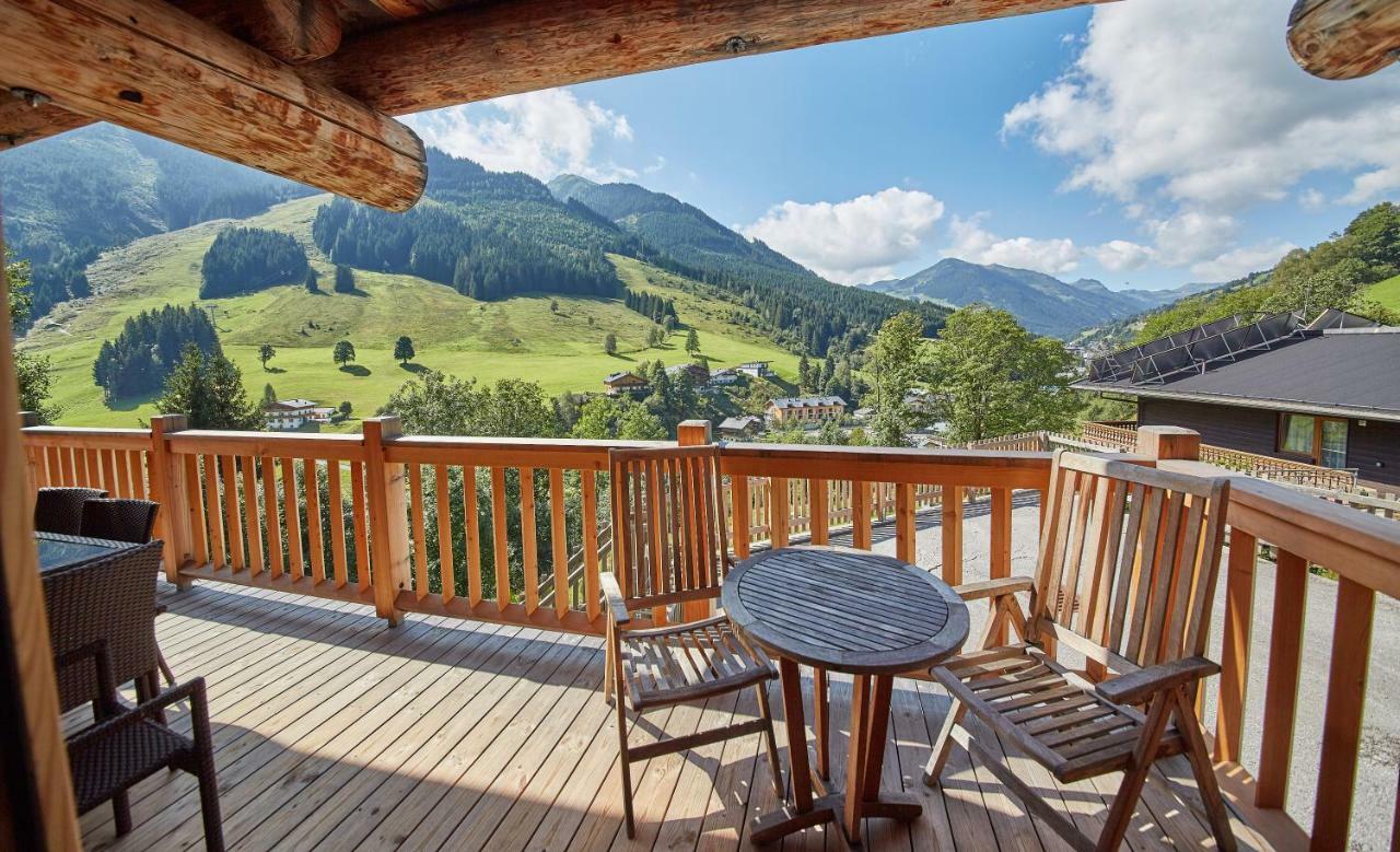 فيلا Chalets Blockhaus Saalbach By Holidayflats24 المظهر الخارجي الصورة