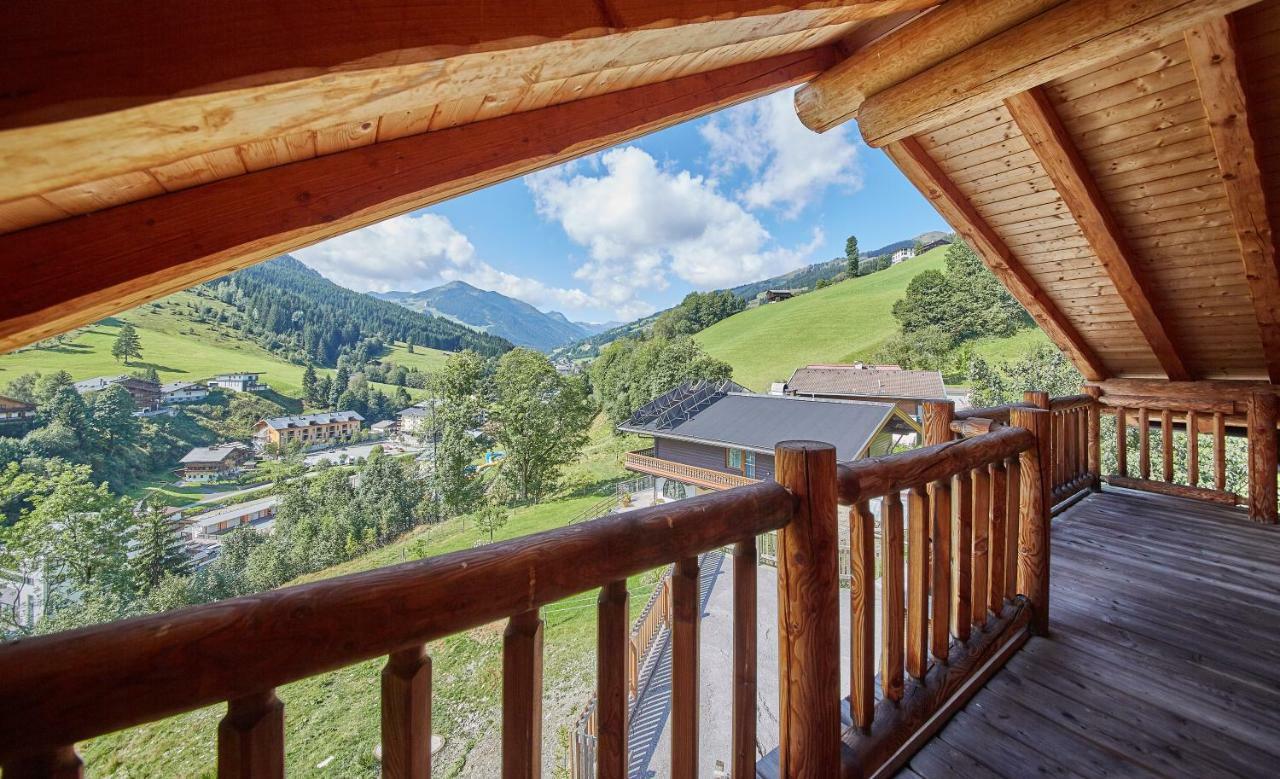 فيلا Chalets Blockhaus Saalbach By Holidayflats24 المظهر الخارجي الصورة