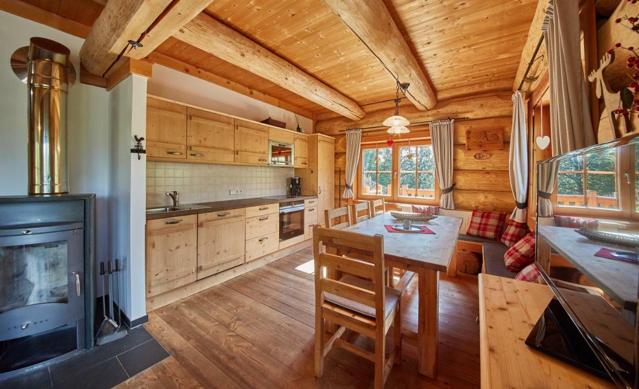 فيلا Chalets Blockhaus Saalbach By Holidayflats24 المظهر الخارجي الصورة